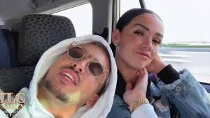 The sunglasses worn by Lawrence Correia in JLC Family : the incredible  summer Jazz and Laurent (Season 01 Episode 02)