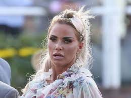 2016 katie price's pony club: Schock Nach Urlaubs Unfall Katie Price Konnte Beide Beine Verlieren Mopo