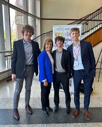 Last month, our Advanced Entrepreneurship students had an incredible  experience at the Createur Conference and Pitch Competition hosted by  Olivet Nazarene University. Our team presented their startup, Premier FC, a  turf soccer