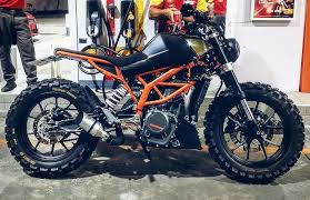 8 075 Likes 34 Comments Scramblers Trackers Scramblerstrackers On Instagram Fueled By Rebelsocial Tag Sc Ktm Duke Ktm Custom Bikes Cafe Racers