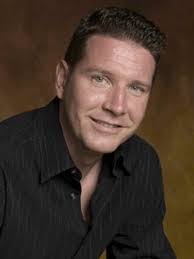 Daryl Kinney's Instagram, Twitter & Facebook