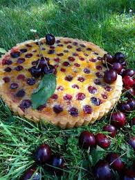 Une Tarte Gourmande Cerises Ou Griottes Selon Les Gouts Et Creme D Amandes Tarte Cerise Tarte Creme Patissiere Clafoutis Aux Fruits
