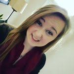 Amber Comeaux's Instagram, Twitter & Facebook