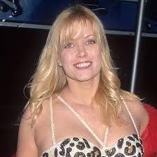 Annie Mcauley's Instagram, Twitter & Facebook