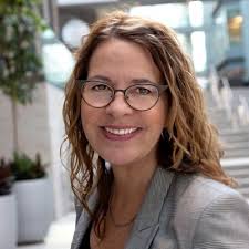 Linda Montgomery (@lindamont3)