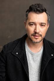 Robin Dill's Instagram, Twitter & Facebook