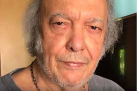 Erasmo Carlos testa positivo para Covid-19: 'Se cuidem'