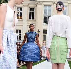 Founded in 2013 by the eponymous designer, marina hoermanseder is a berlin based womenswear label that. Fashion Week Berlin Die Fashion Week Gewinnerin Heisst Marina Hoermanseder Welt
