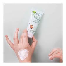 Make your own healthy, homemade hand cream with this simple recipe. Garnier Intensive 7 Day Dry Skin Shea Butter Hand Cream 100ml Wilko