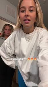 Jessica Silverthorn's Instagram, Twitter & Facebook