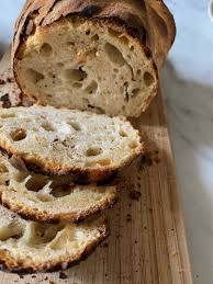 Una volta lievitato, aggiungete la birra, il lievito e la farina ed iniziate ad impastare. Pane Fatto In Casa Con Farina 0 Fatto E Mano Spadelliamo
