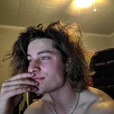 Idk why but the back vein makes me happy😭 but sorry for the super late  post, thank you guys for everything and allowing me to grow