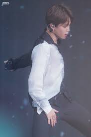 Bts es una boy band surcoreana formada en seúl en 2010. 190608 Speak Yourself Tour In Paris Bts Jimin Zhizn