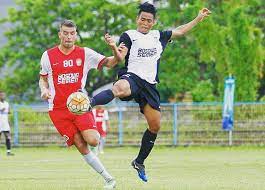Bek muda timnas indonesia, nurhidayat dipastikan kembali memperkuat psm makassar pada musim 2021 ini. Mengenal Nurhidayat Sang Kapten Timnas U 19