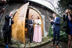 Fotograf für die hochzeit bei traumfotografen.de finden. Hochzeit Meerbusch Moers Krefeld Dusseldorf Neuss Fotografie Hochzeitsfotograf Blumen Braut Brautigam Hochzeitsf Fotografie Hochzeitsfotograf Fotos