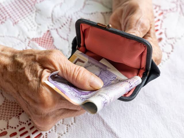 DWP announces £965.20 payment on Friday for state pensioners with two-digit code - Birmingham Live
