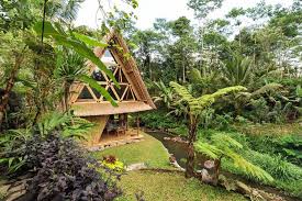 Dream House In Bali Off Grid Bamboo House Nestled In Bali Highlands Near Volcano Sustainable House Made Entirely From Bamb Bamboo House Eco House Design Bali