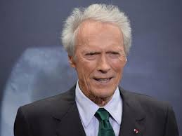 After eastwood made his relationship public, christina's former husband detailed her violent behaviour when she was in a relationship with him by pritha paul published on : Cry Macho De Clint Eastwood Se Estrena En Espana El 24 De Septiembre