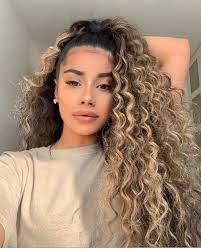 In A Styling Rut Ahead We Break Down 25 Ridiculously Easy Hairstyles That Are Perfect For Lo Curly Hair Styles Naturally Curly Hair Styles Colored Curly Hair