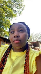 Vibrant Outdoor Fashion with Ruffled Sleeves