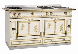 Birmingham Stove And Range Company Ponderosa Chateau 150 La Cornue Antique White With Flowers La Cornue Fabulous Kitchens Kitchen And Bath