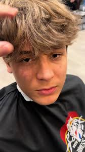 Mowgli und Chill im Dschungel