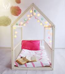 кровати для детей от 2 лет с бортиками купить Molochno Belaya Krovat Domik S Bortikami S Rozhdeniya Do 6 Let Komnatnye Idei Krovat Detskie Krovati