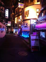 ゛東京キネマ倶楽部゛は ゛ラブホテル街゛を抜けた場所 : 