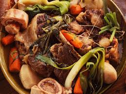 Decouvrez Notre Recette Facile Et Rapide De Pot Au Feu Sur Cuisine Actuelle Retrouvez Les Etapes De Preparation Des A Pot Au Feu Recettes De Cuisine Recette