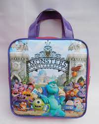 A universidade de turim, na itália, está recebendo candidaturas para um edital de bolsas para mestrado. Bolsa Universidade Monstros No Elo7 Mark Promocional 396517