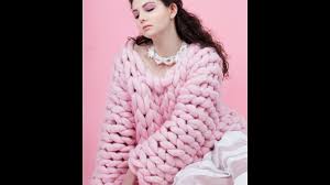I'm hoping this tutorial from flax & twine will. The 7 Best Arm Knitting Tutorial Videos How To Knit Chunky Blankets Sweaters And Scarves