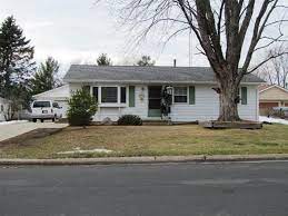 Well Kept 4 Bedroom Ranch With Private Back Yard Breakfast Bar In Kitchen Master Bedroom With 12 Bathroom Large 24 Ranches For Sale Janesville Real Estate