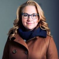 40+ "Amanda Stapleton" profiles