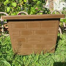 Aku tinggal di rumah kost2 an istilahnya rumah berdempet2an neh…ada tetanggaku yg bernama ibu tiara, berjilbab umurnya sekitar 33 tahun, anaknya sudah 3 boo…yang paling besar masih sekolah. Ready Stock Flower Pot Pasu Bunga Besar Shopee Malaysia