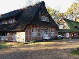Sie haben die möglichkeit, an dem vielseitigen kulturbetrieb teilzunehmen, können sich aber jederzeit zurückziehen, um sich selbst zu finden. Haus Im Schluh Worpswede Gartnerhof Weyerdeelen