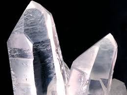 Vor 1992 wurden kristalle über ihre periodizität definiert: Reich Der Kristalle Entdeckt Diamanten Edelsteine Smaragde