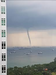 0:29 (malaysia) knn j&t, in front of your office somemore 😡😡😡 credit: First Ever Recorded Waterspout In Singapore 9gag