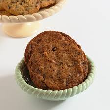 Personalmente, devo ammettere che questi biscotti preparati interamente con burro d'arachidi sono quelli che preferisco perché leggeri e straordinariamente aromatici. Biscotti Americani Alle Arachidi Salate