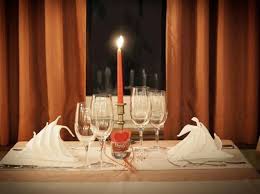 Se cerchi un esperienza unica ed ami l'alta quota non puoi perderti il ristoaereo, un ristorante unico che ti permette di avere una cena romantica a roma con vista indimenticabile. Cena Di San Valentino I 24 Ristoranti Tra Milano Roma E Napoli Per Una Serata Romantica Cook