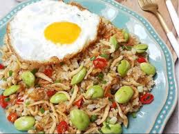 5 buah bakso sapi, iris; Resep Nasi Goreng Spesial Dengan Teri Dan Petai Coba Yuk Indozone Id