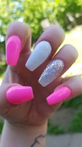 Black And Hot Pink Ombre Nails Acrylic Nails In 2020 Pink Acrylic Nails Pink Ombre Nails Bright Pink Nails