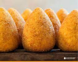 Immergete gli arancini in modo che siano. Come Fare La Pastella Per Panare L Arancino E Come Friggere Arancinotto