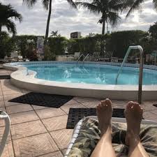 All blue skies, high visibility. Shore Haven Resort Inn 24 Photos 14 Reviews Hotels 4433 N Ocean Dr Laud By Sea Fl Phone Number