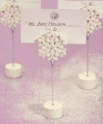 Let It Snow Let It Snow Let It Snow With These Snowflake Place Card Holders On Your Guests Tables It Platzkartenhalter Winterhochzeit Platzkarten Hochzeit