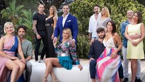 Quando inizia, le coppie e i possibili vip temptation island 2021, svelate le prime coppie dello show temptation island 2021, valentina e tommaso sono la seconda coppia. Temptation Island Finisce A Luglio L Ultima Settimana In Onda Due Puntate Anteprima Blogo Tvblog