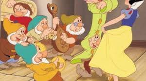 Albă ca zăpada și cei șapte pitici. Walt Disney Piticii Albei Ca Zapada Vor Fi Sarmanti Mobile