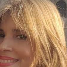 Ines Roche's Instagram, Twitter & Facebook