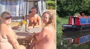 Aprono un hotel per nudisti: «Nessun corpo è perfetto, ma dobbiamo imparare  ad amarci così come siamo»