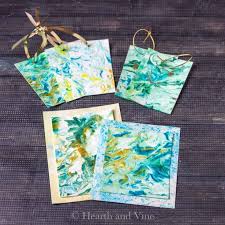 Diy marbling workshop at sweet home bath + body. How To Marble Paper With Alcohol Inks 2 Ways Hearth And Vine