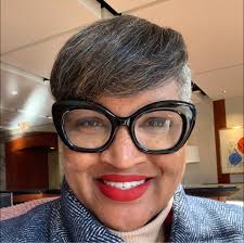 Channel your inner goddess & layer it like a Queen 👑